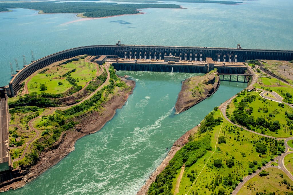 Itaipu Staudamm